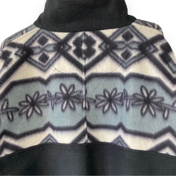 Black Grey Broadway Aztec Patterned Crazy Fleece - Picture 5 of 9